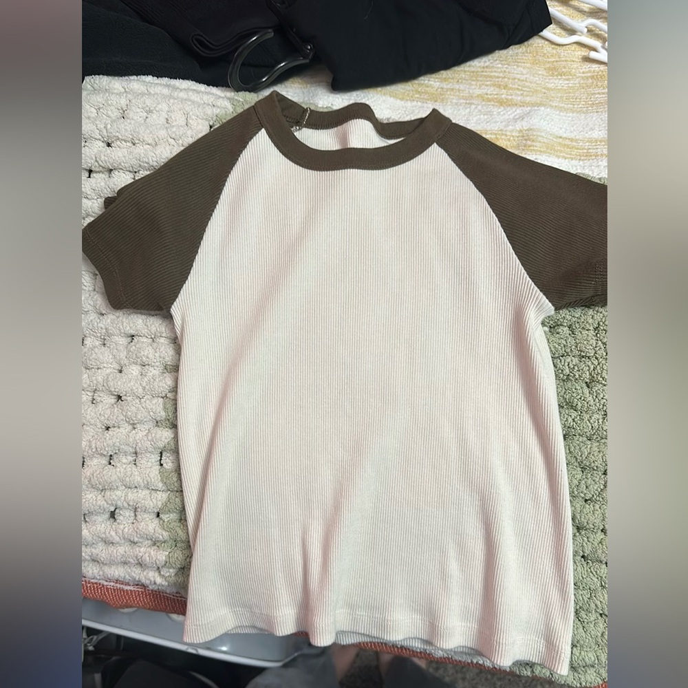 Brandy Melville Tee